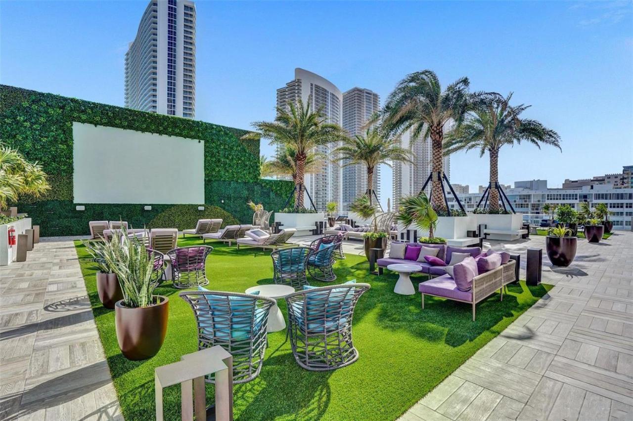 Hyde House: Oceanfront Mansion With Amenities Apartment Hollywood